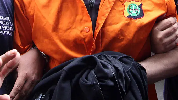 [Bintang] Gatot Brajamusti