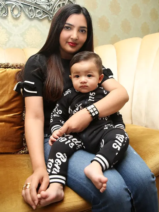 Mengenai tindakan pembersihan rahim yang lebih dikenal dengan istilah kuretase yang lazim dilakukan pada wanita yang mengalami keguguran, Ashanty pun bersyukur keguguran kali ini tak menjalani hal tersebut. (Bambang E. Ros/Bintang.com)