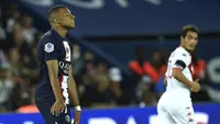Paris Saint-Germain (PSG) gagal melanjutkan tren kemenangan keempatnya secara beruntun di awal musim 2022/2023 usai ditahan imbang 1-1 oleh tamunya AS Monaco di pekan ke-4 Liga Prancis 2022/2023. PSG bahkan sempat tertinggal lebih dahulu di babak pertama, sebelum akhirnya mampu mencetak gol penyeimbang di babak kedua. (AP/Aurelien Morissard)