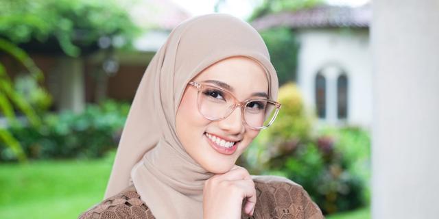 Uniknya Kacamata Hijab Pertama di Indonesia, Cocok Buat Lebaran
