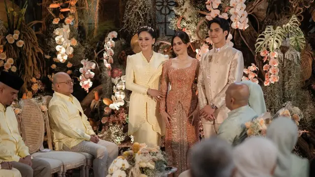 6 Momen Pertunangan Syifa Hadju dan El Rumi, Hangat Bernuansa Earth Tone