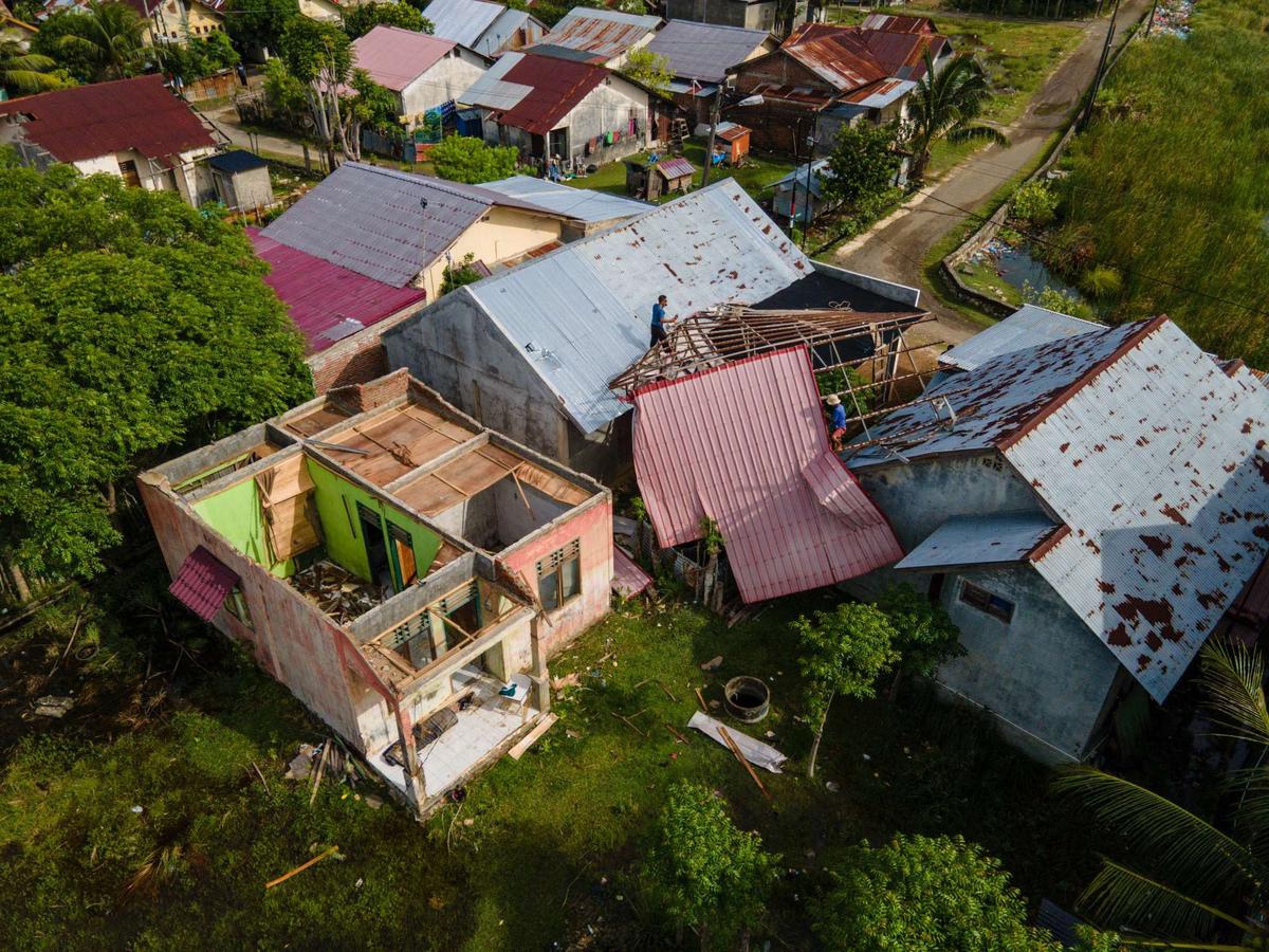 Rumah warga di Aceh Besar hancur akibat terjangan angin kencang