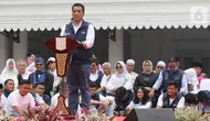 Wakil Gubernur DKI Jakarta Ahmad Riza Patria memberikan sambutan saat acara perpisahan di Balai Kota, Jakarta pusat, Minggu (16/10/2022). Pemprov DKI Jakarta bersama relawan menggelar acara perpisahan untuk Gubernur DKI Jakarta Anies Baswedan yang masa jabatannya berakhir tepat hari ini. (Liputan6.com/Herman Zakharia)