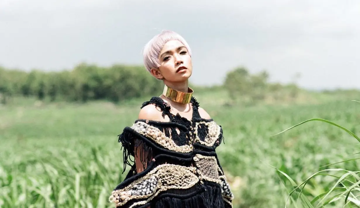 Dengan dukungan yang datang dari sekitar membuat Tanayu makin percaya diri dalam penampilannya seperti sekarang ini. Ia menjadi bahagia sepenuhnya untuk bisa menjadi diri sendiri yang diinginkannya.  (Instagram/tanayudjanuismadi)