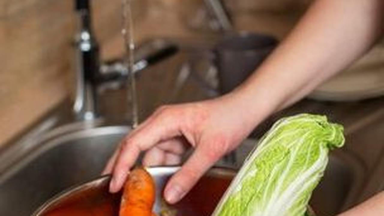 Cuci Buah dan Sayur dengan Bijak