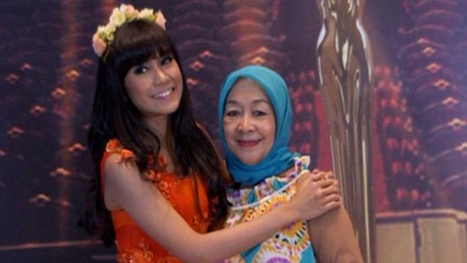 VIDEO Anisa ‘eks’ Chibi Tampil Anggun di SCTV Awards ...