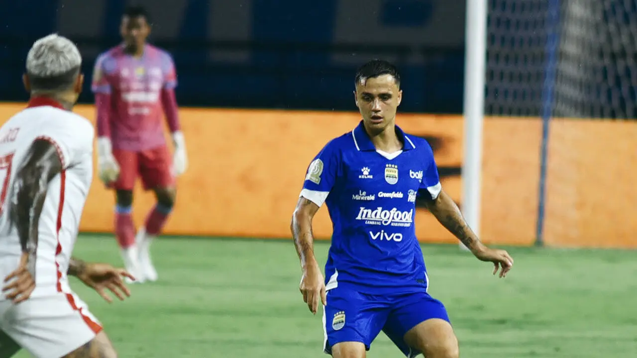 Persib vs Malut United