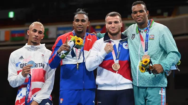 Kecewa Kalah di Final, Petinju Inggris Tolak Kalungi Medali di Podium Olimpiade Tokyo 2020