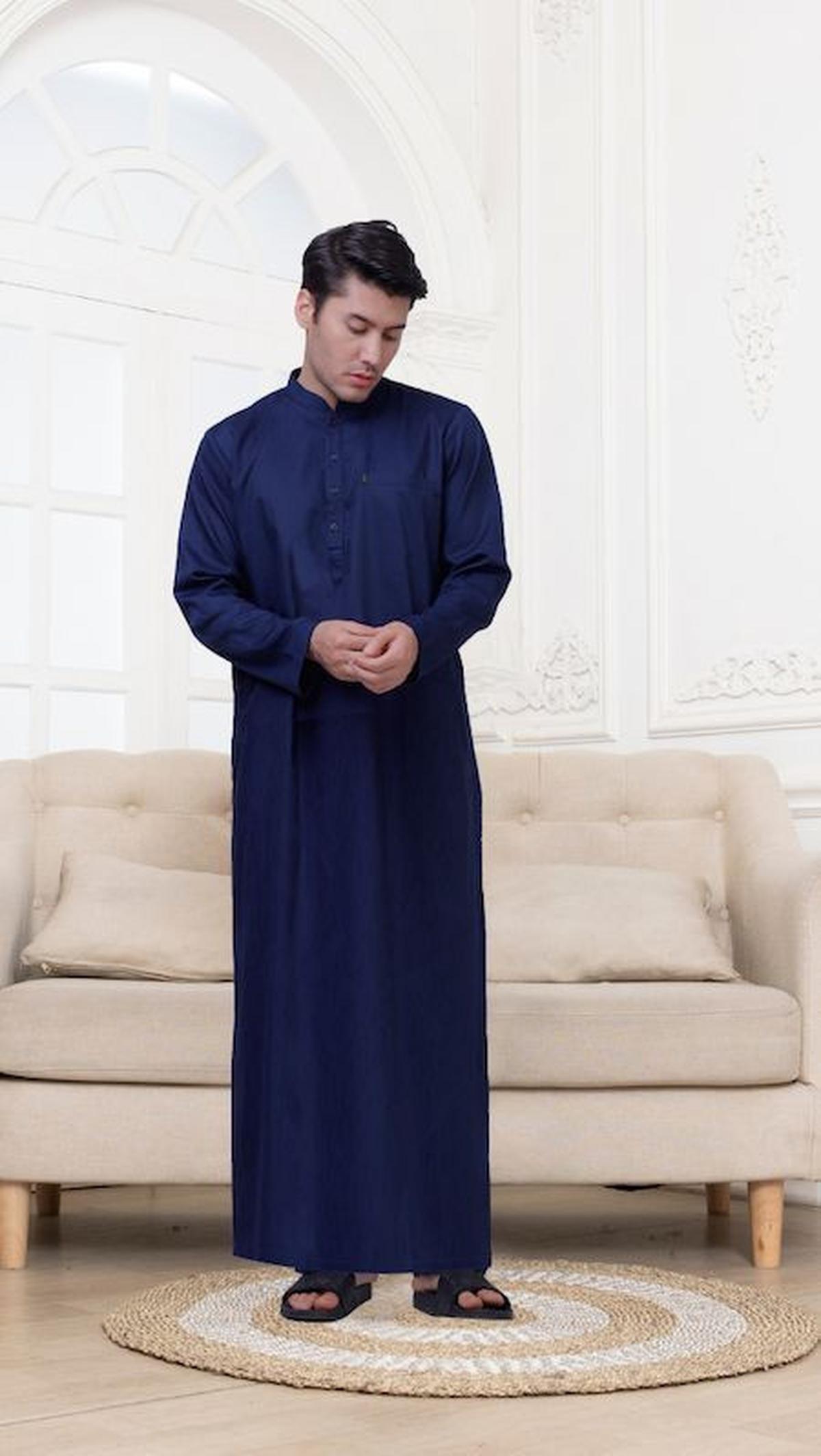 2. Pilih Gamis Berdasarkan Panjang Lengan<br>