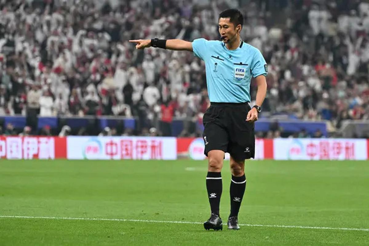 Jay Idzes Sentil Kinerja dan Attitude Wasit China yang Rugikan Timnas Indonesia: Saya Ingin Berjabat Tangan di Akhir Laga, Mereka Menolak