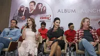 Para penyanyi saat jumpa press launching album original soundtrack Ayat Ayat Cinta 2 di kawasan Kemang, Jakarta, Senin (4/12/2017).