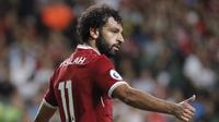Pemain anyar Liverpool, Mohamed Salah mencetak satu gol saat timnya mengalahkan Leicester City FC pada laga Premier League Asia Trophy di Hong Kong (22/7/2017). Liverpool menang 2-1. (AP/Kin Cheung)