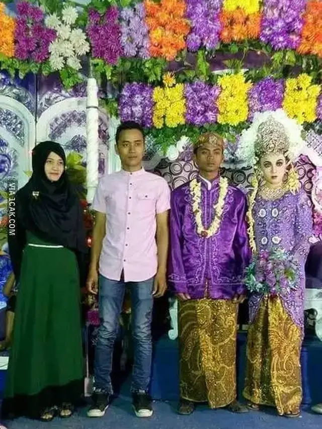 9 Potret Riasan Pengantin Gagal Ini Bingin Nyengir Tamu Undangan