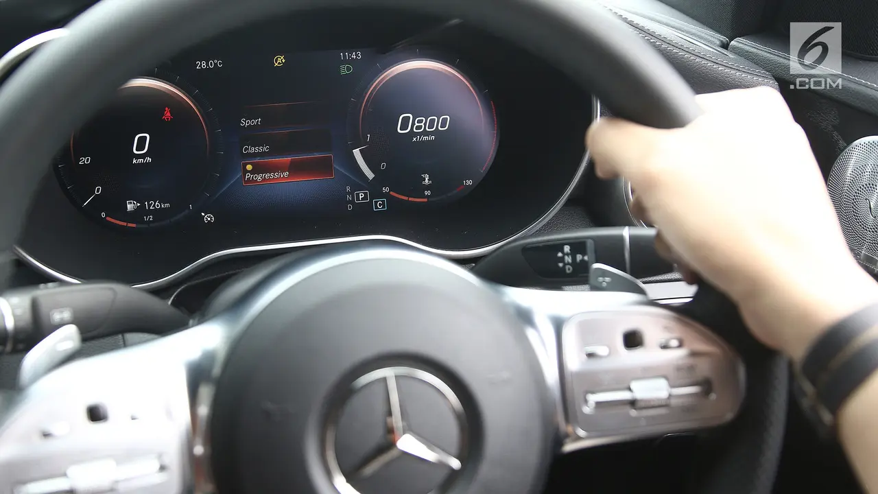 Mercedes Benz Terbaru C300 AMG Line dan C200 EQ Boost