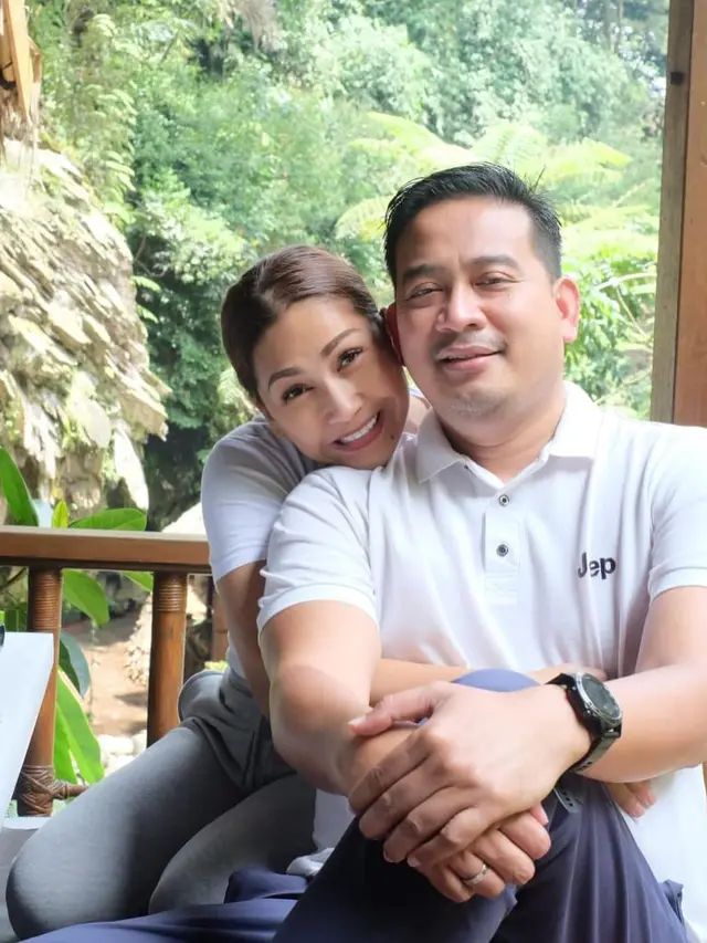 Tata Janeeta dan Raden Brotoseno. (Foto: Dok. Instagram @tatajaneetaofficial)