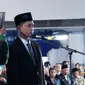 Bambang Pramujati dilantik menjadi rektor baru ITS Surabaya menggantikan Mochamad Ashari. (Foto: its.ac.id)