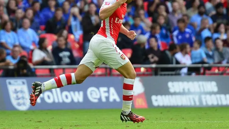 Aaron Ramsey Cetak Gol