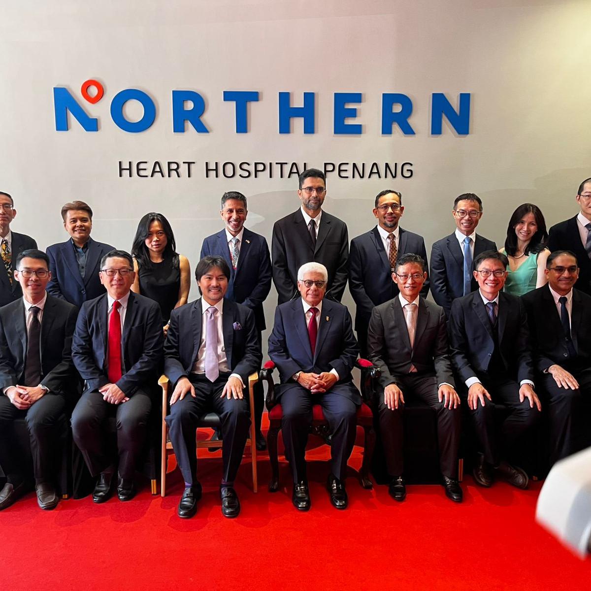 Dokter Northern Heart Hospital Bersama Gubernur Penang Tun Dato' Seri Utama Ahmad Fuzi bin Abdul Razak