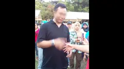 Kericuhan terjadi saat penyelenggaraan pemilihan presiden 2014 di Victoria Park, Causeway Bay, Hongkong, Minggu (6/7/2014) Karena celetukan dari oknum panitia (twitter.com)