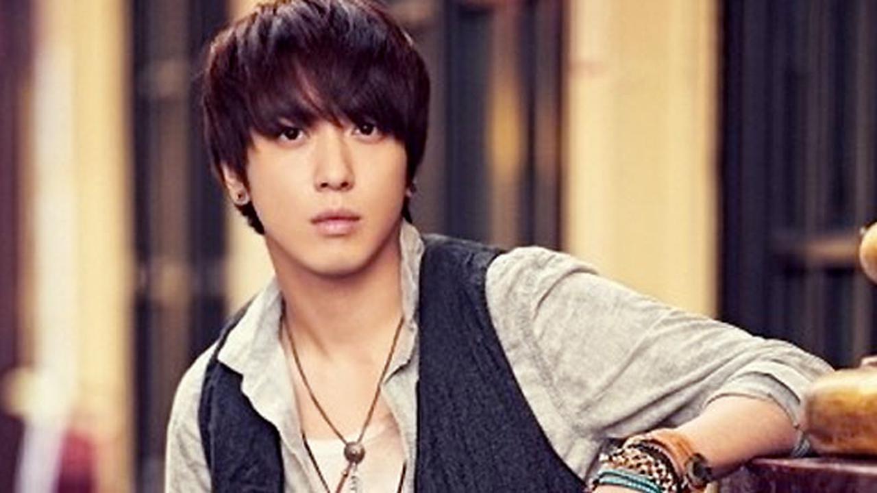 jung-yong-hwa-131011b.jpg
