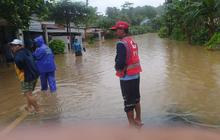 Hujan Deras Picu Banjir dan Tanah Longsor di Malang, Seorang Warga Tewas Terseret Arus