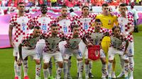 Timnas Kroasia berfoto sebelum dimulainya laga matchday pertama Grup F Piala Dunia 2022 menghadapi Timnas Maroko di Al Bayt Stadium, Qatar, Rabu (23/11/2022) sore WIB. (AP/Manu Fernandez)