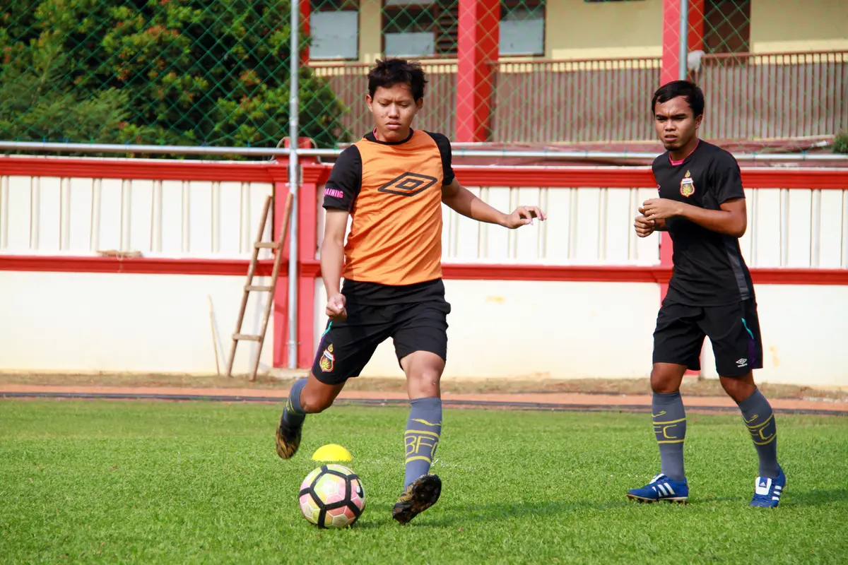 Adam Alis, Bhayangkara FC