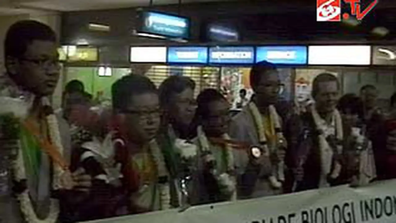 100720aolimpiade-biologi.jpg