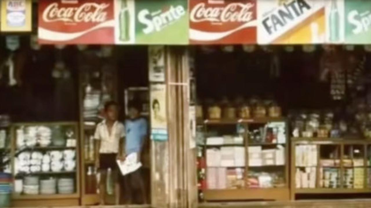 ⁠Romantisme Jajanan Warung Tahun 1990-an, Bikin Senyum-Senyum Sendiri Lihat Makanan Favorit di Zamannya