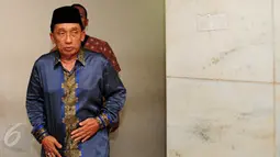 Mantan Bupati Bangkalan, Jawa Timur, Fuad Amin saat akan mengikuti sidang lanjutan di Pengadilan Tipikor, Jakarta, Senin (1/6/2015). (Liputan6.com/Yoppy Renato) 