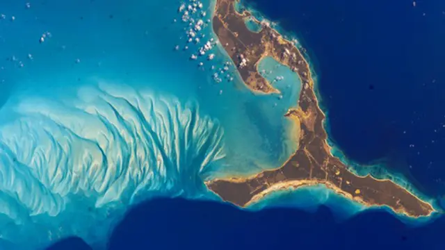 11 Gugusan Pulau Paling Cantik di Muka Bumi