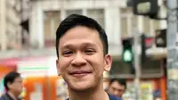 Cerita Jordi Onsu Awal Berbisnis Ayam Geprek: Ngulek Sendiri