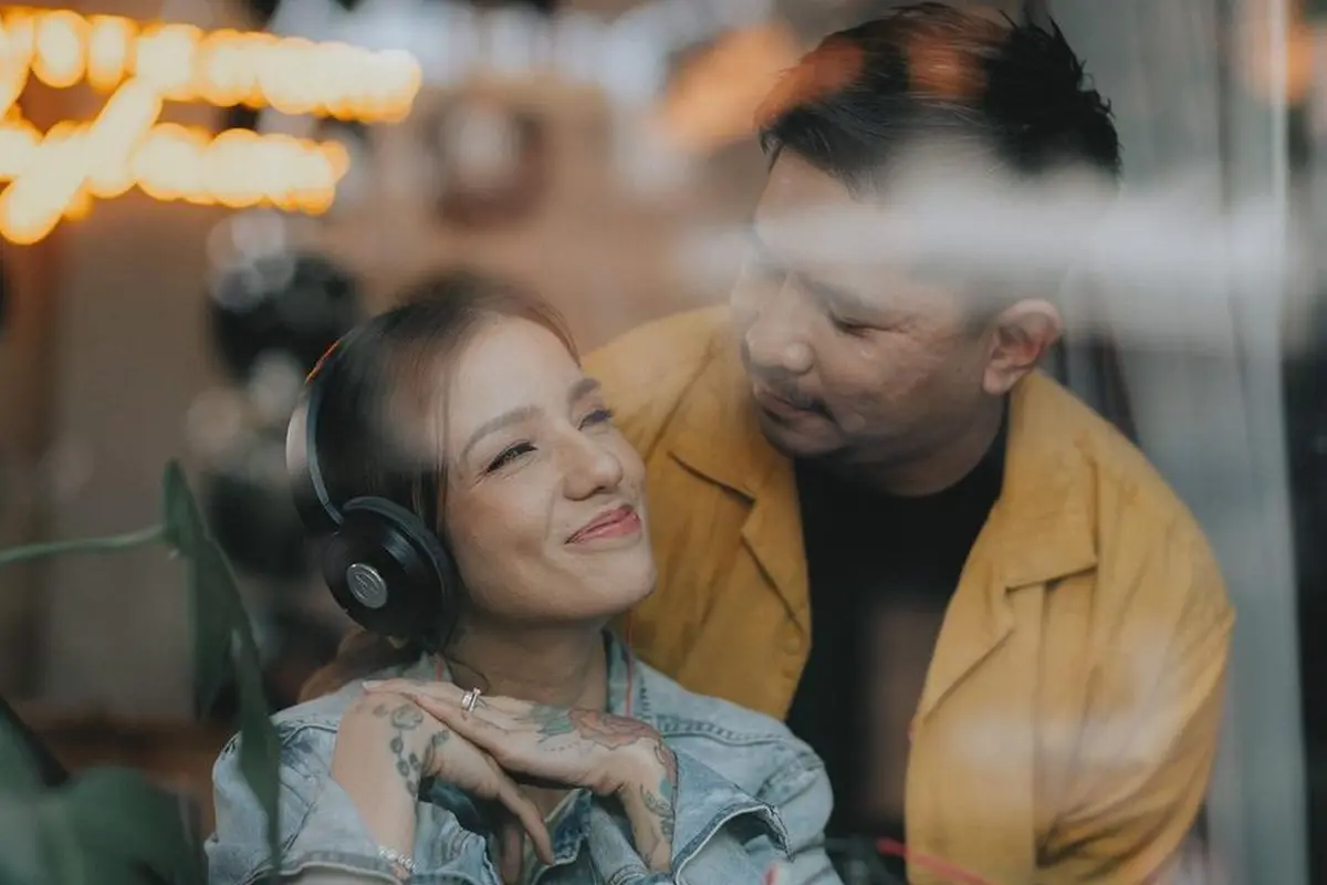 [Fimela] Sheila Marcia dan Dimas Akira
