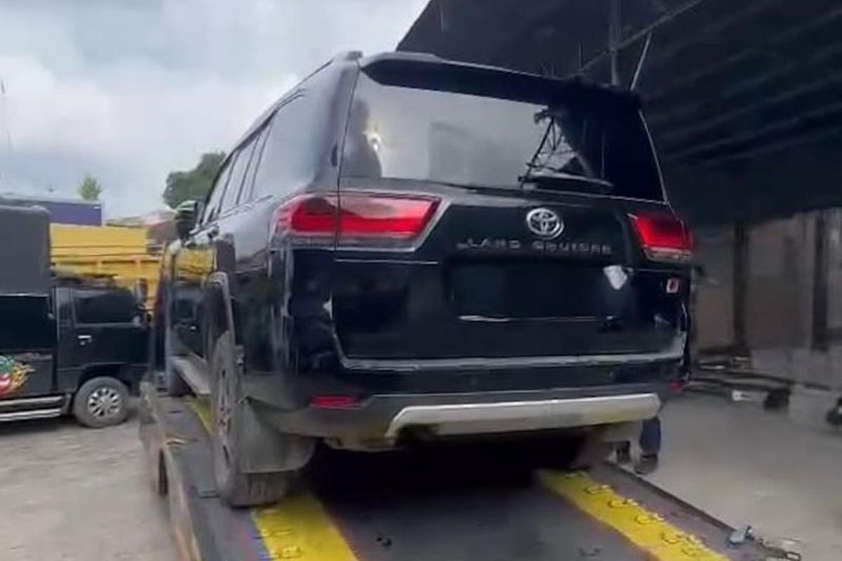 Land Cruiser 300 GR-S Terkait Kasus Bupati Kuansing Ditemukan di Pematangsiantar