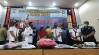 Polisi Gerebek Tempat Pijat Plus-Plus Khusus 'Gay' di Medan