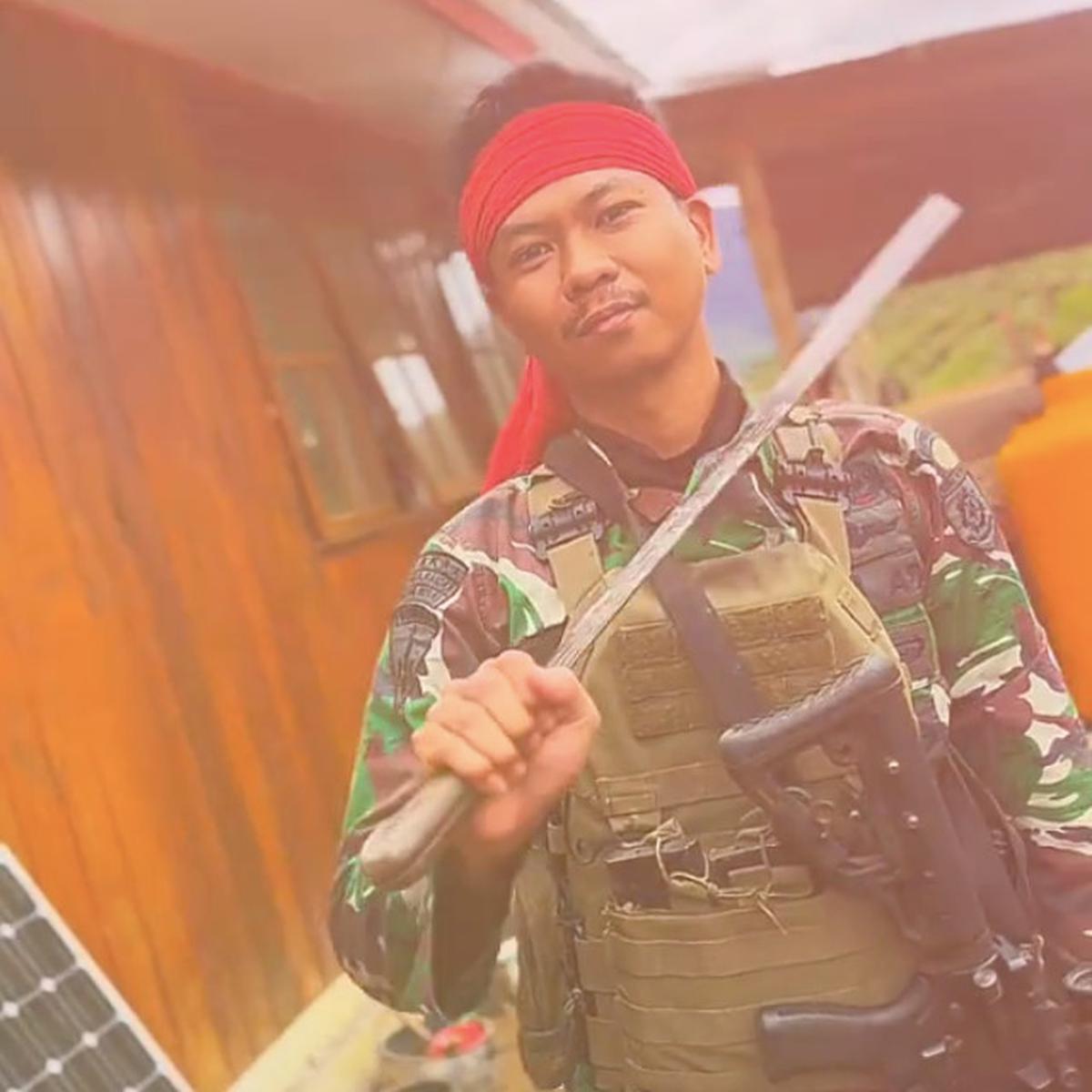 tni senjata mandau