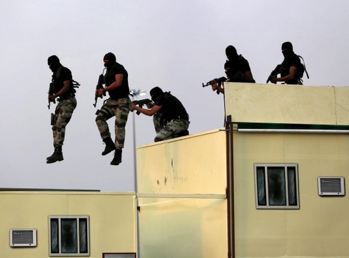 Aksi latihan pengamanan militer Arab Saudi jelang puncak haji