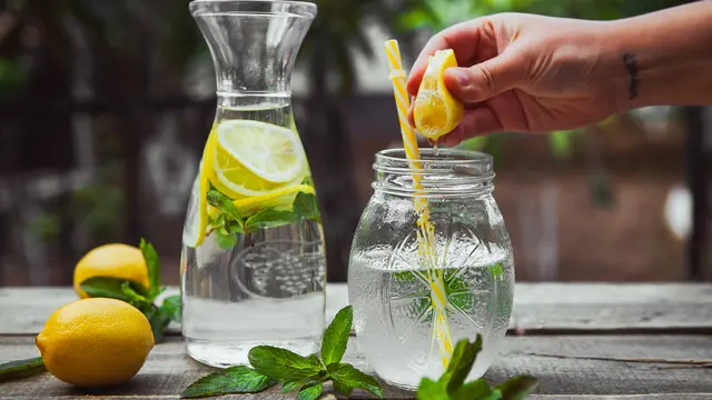 Ilustrasi infused water