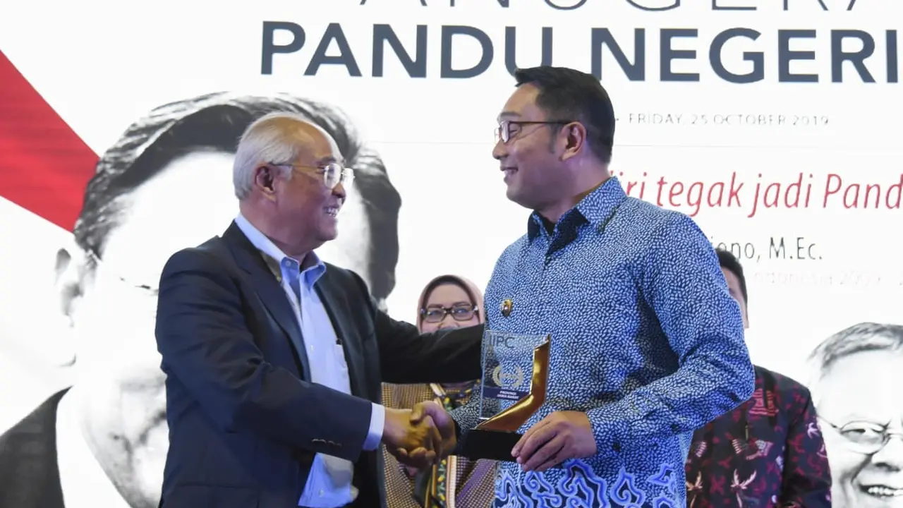 Pemerintah Daerah Provinsi (Pemdaprov) Jabar pun menyabet APN 2019 Kategori Gold untuk Pemerintah Provinsi.