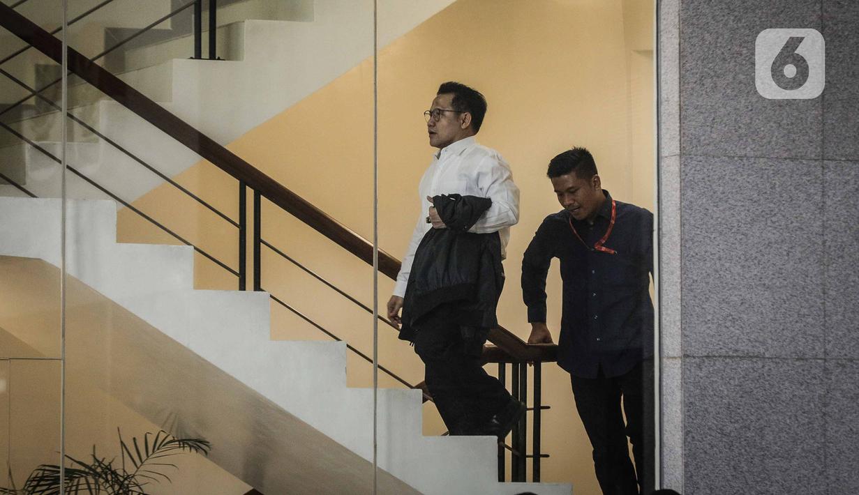 Selain gedung Kemnaker, tim penyidik juga menggeledah sebuah rumah di Bekasi, Jawa Barat. (Liputan6.com/Faizal Fanani)