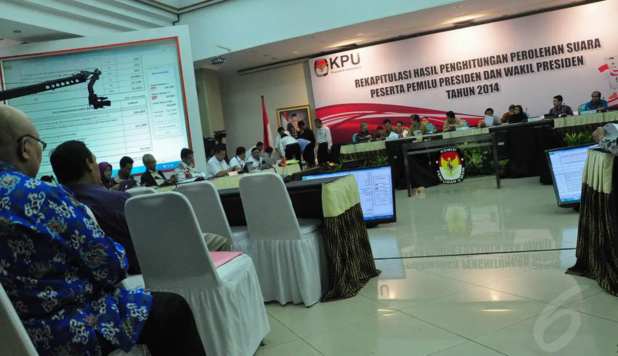 Rekapitulasi pemungutan suara Pilpres di luar negeri  ini berdasarkan sertifikat model D-1 yang merupakan hasil penghitungan suara di TPSLN (tempat pemungutan suara luar negeri) dan dropbox. (17/7/14) (Liputan6.com/Faizal Fanani)