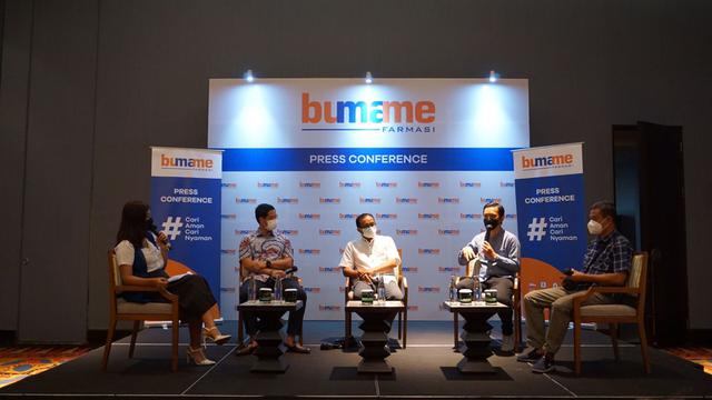Putu Aditya di sela-sela jumpa pers yang digelar Bumame Farmasi di Conrad Hotel, Nusa Dua, Bali, 3 November 2021.