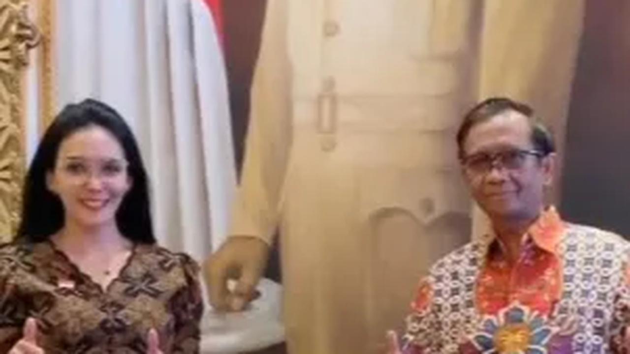 Rieke Diah Pitaloka Ungkap Sebelum Pengumuman Bakal Cawapres Wajah Mahfud MD lebih "Menyala"