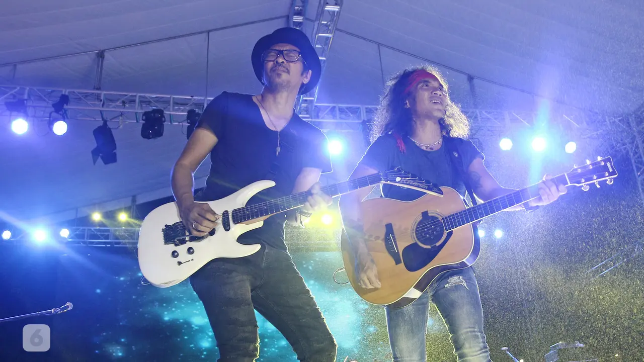 Konser perayaan hari ulang tahun ke-34 Slank di Jakarta, Selasa (26/12/2017).
