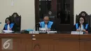 Majelis Hakim PTUN Jakarta mengabulkan gugatan nelayan dan warga pesisir utara Jakarta, atas SK Gubernur DKI Nomor 2.238 Tahun 2014 tentang pemberian izin reklamasi Pulau G PT Muara Wisesa Samudra, Jakarta, Senin (31/5). (Liputan6.com/Helmi Afandi)