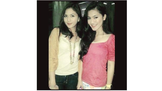 Potret Felicya saat bersama dengan Jessica Mila, keduanya terlihat muda dan cantik.