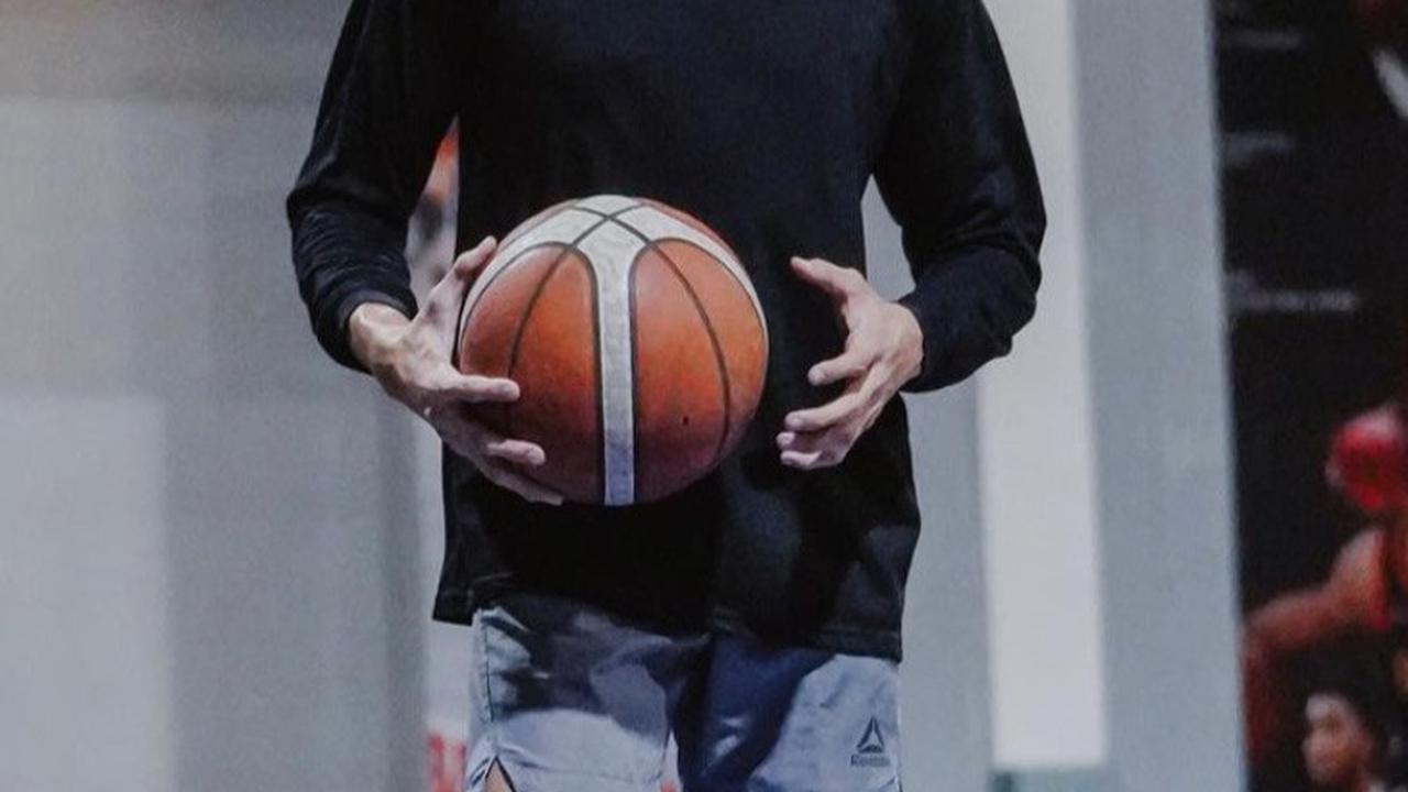 Meski sibuk syuting, Fattah tak pernah lupa meluangkan waktu untuk olahraga. Basket menjadi salah satu olahraga yang hingga kini masih terus digelutinya.