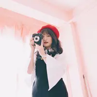 Inspirasi bergaya vintage dari fashion influencer Indonesia yang seru banget buat ditiru. (Sumber foto: cherrydreamy/instagram)