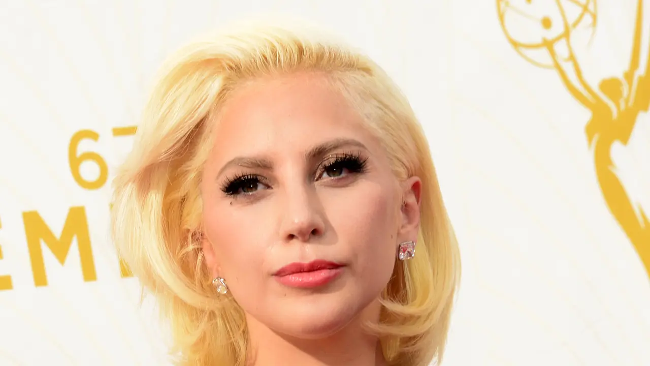 [Bintang] Lady Gaga