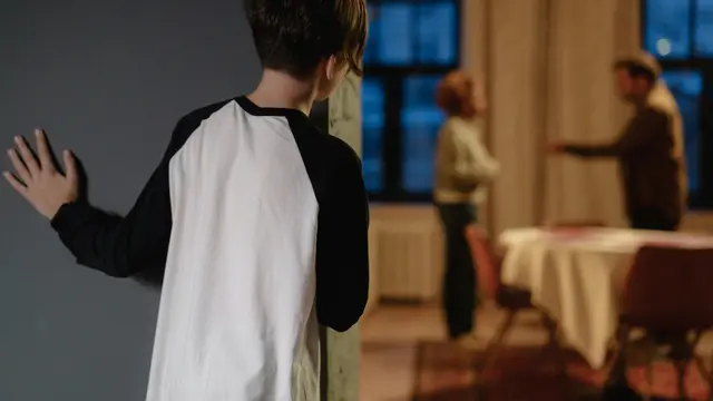 2. Menimbulkan Stres dan Kecemasan